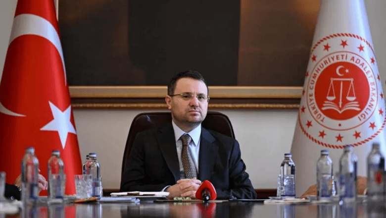 Hakim Meslekten Çıkarma
