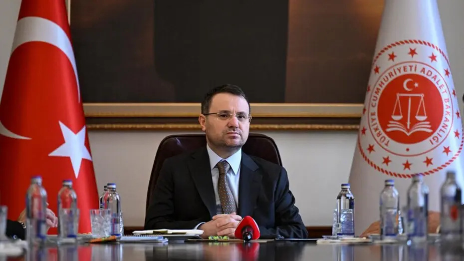 Hakim Meslekten Çıkarma