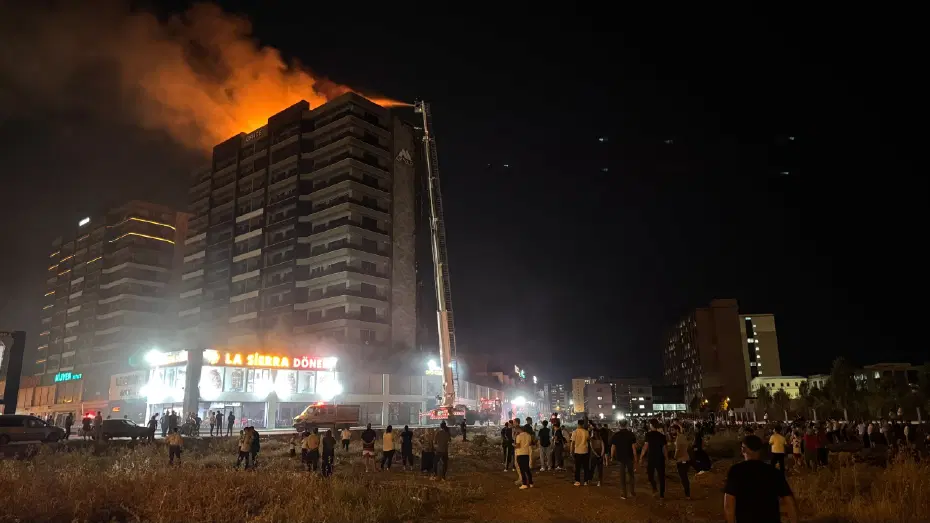 Diyarbakır Plaza Yangını